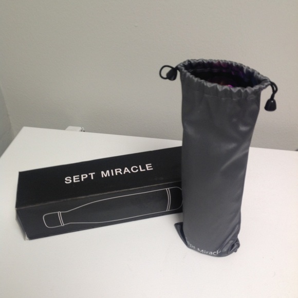 🥳🥳SOLD!🥳🥳SOLD!🥳🥳Hot and Cold water bottle - Picture 2 of 4